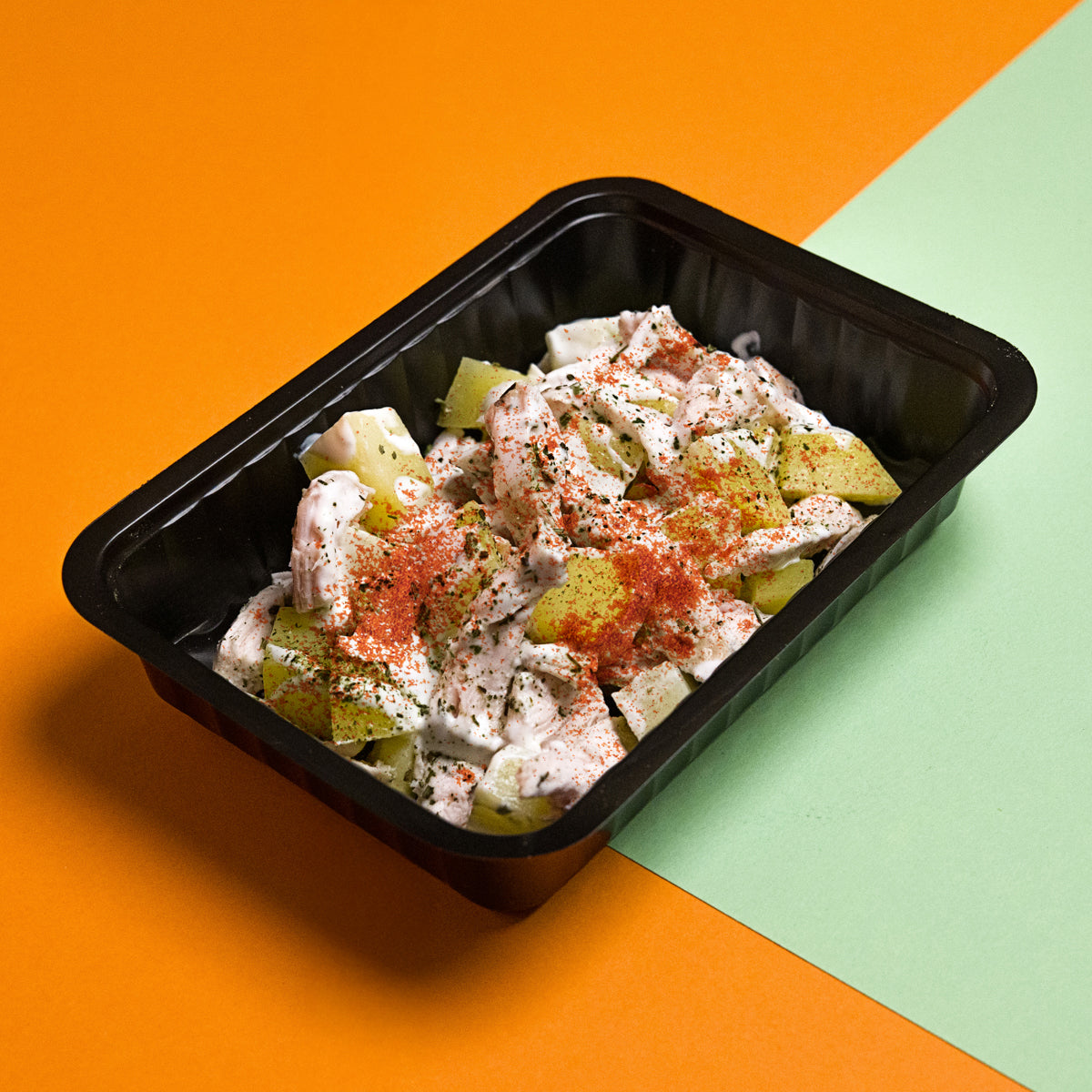 INSALATA DI POLLO, PATATE E SALSA YOGURT