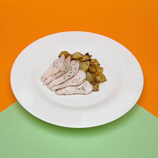 TAGLIATA DI POLLO ALLE ERBETTE CON PATATE ARROSTO